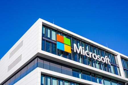Microsoft  Hiring Software Engineer | For BE , B Tech Students