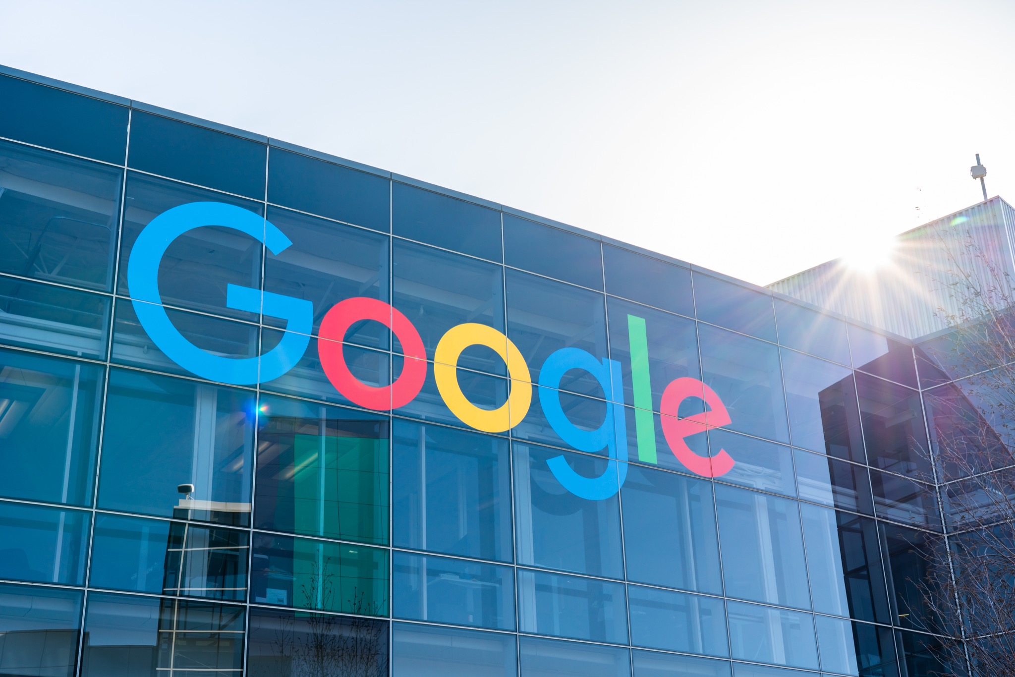 GOOGLE IS HIRING IT APPRENTICESHIP ANY BACHELOR DEGREE CAN APPLY