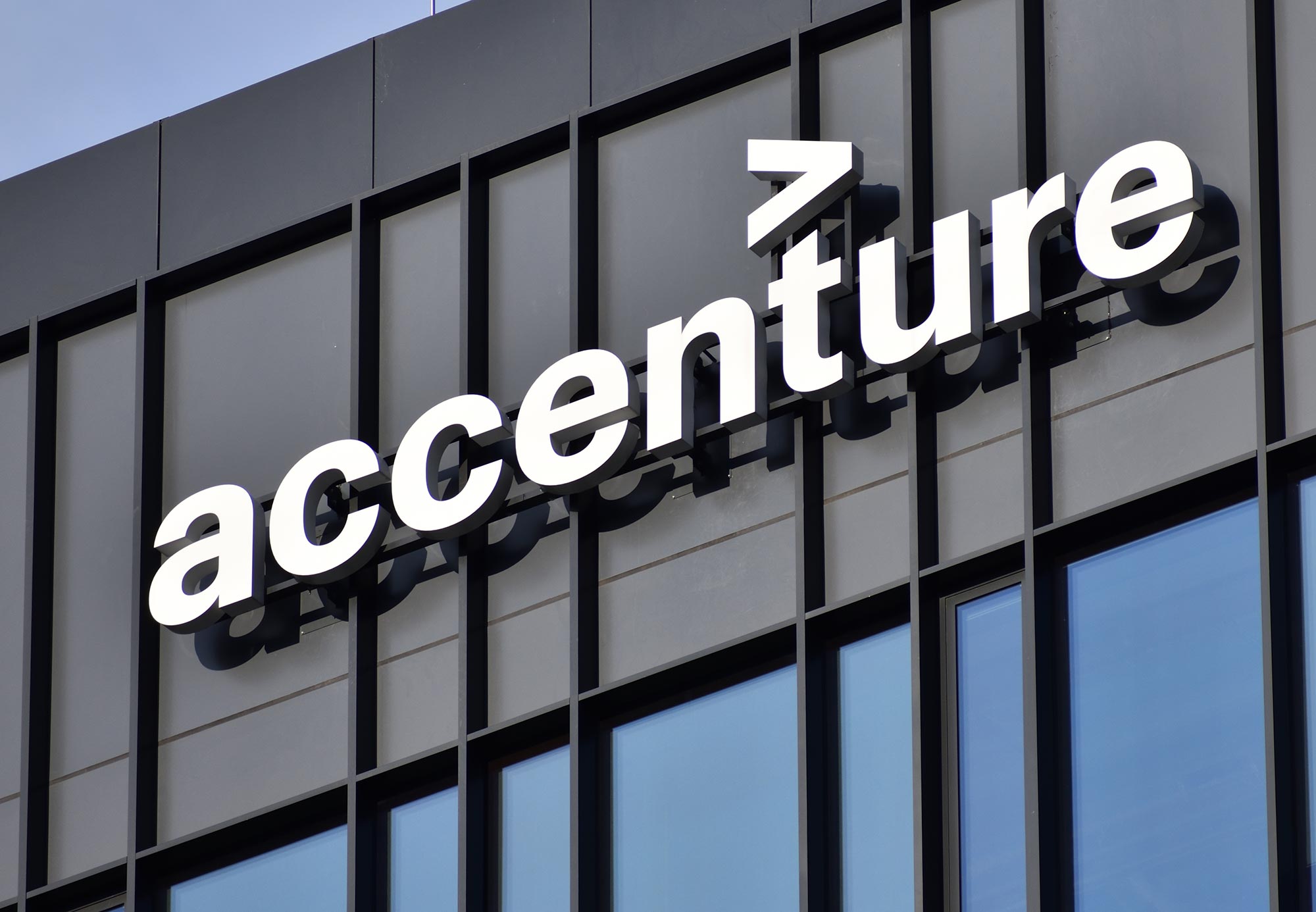 Accenture is hiring| web developer associate | Apply here!
